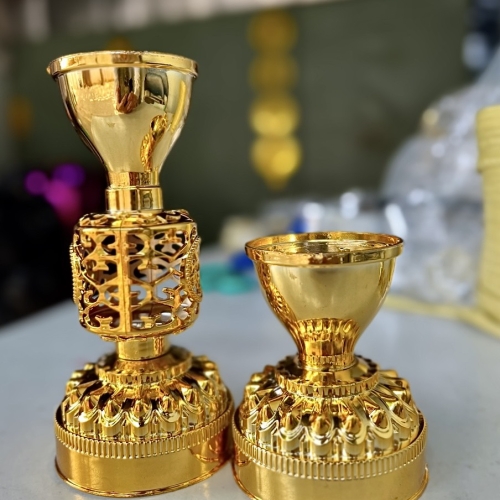 Xi mạ chân đèn thờ cúng